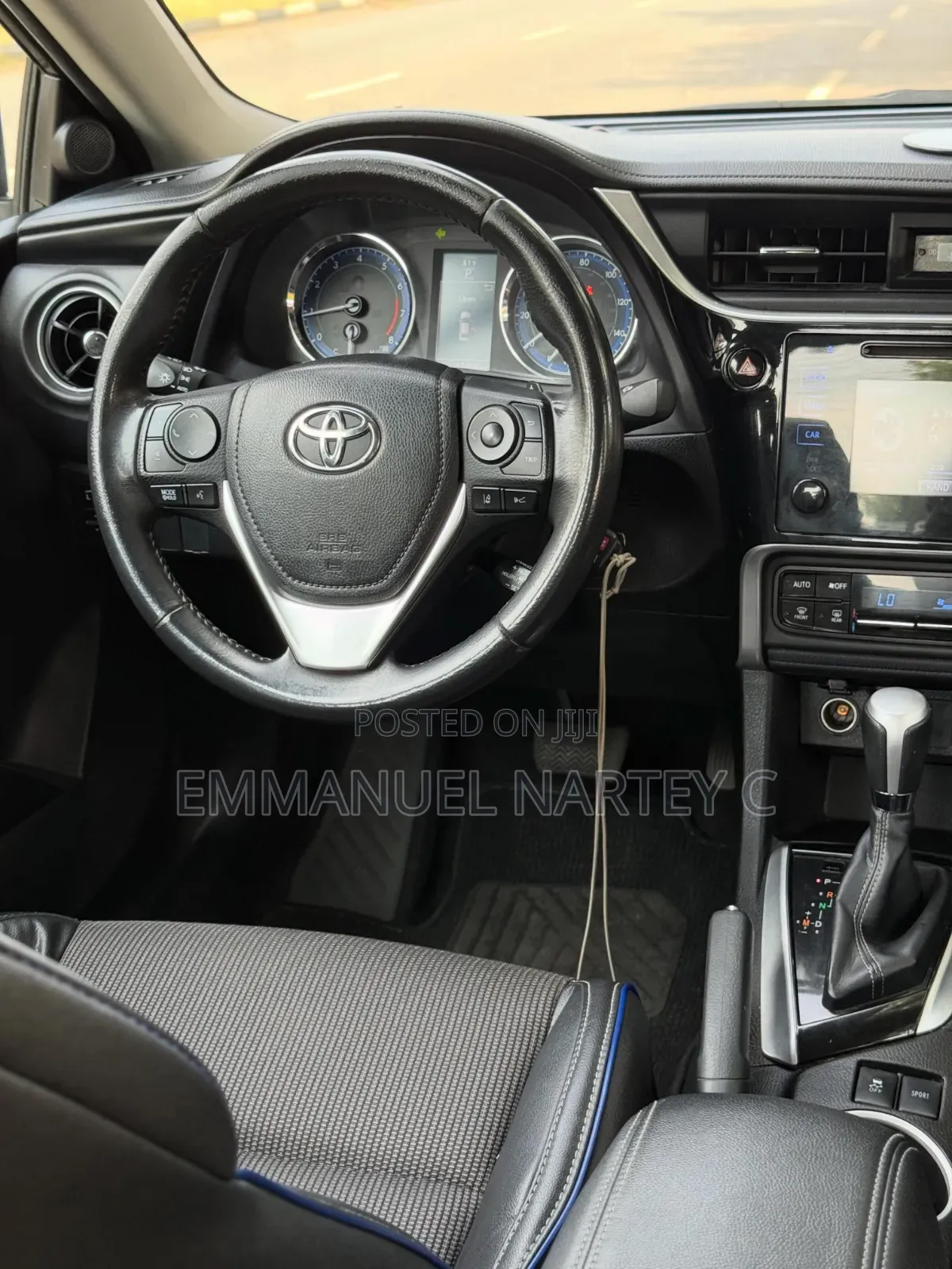 Toyota Corolla 2018 Brown