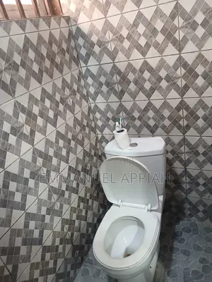 1bdrm Room & Parlour in Awoshei, Awoshie for rent