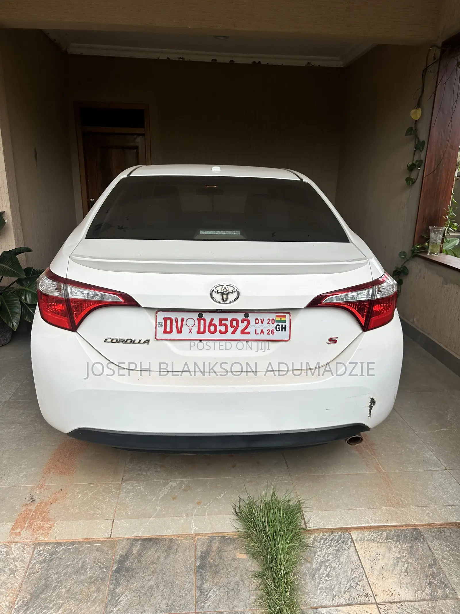 Toyota Corolla S Premium 4dr Sedan (1.8L 4cyl CVT) 2016 White
