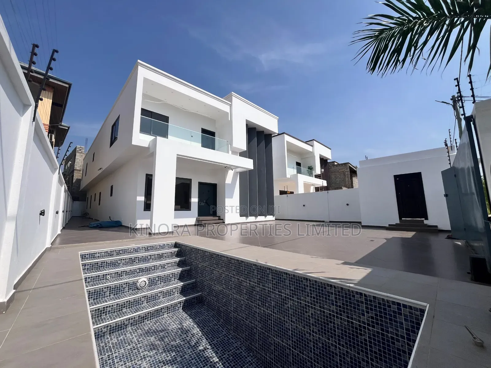 5bdrm Duplex in Nanakrom, School Junction for rent