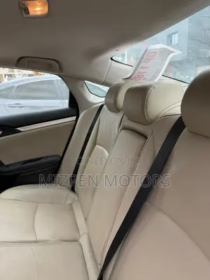 Honda Civic Touring 4dr Sedan (1.5L 4cyl) 2016 White