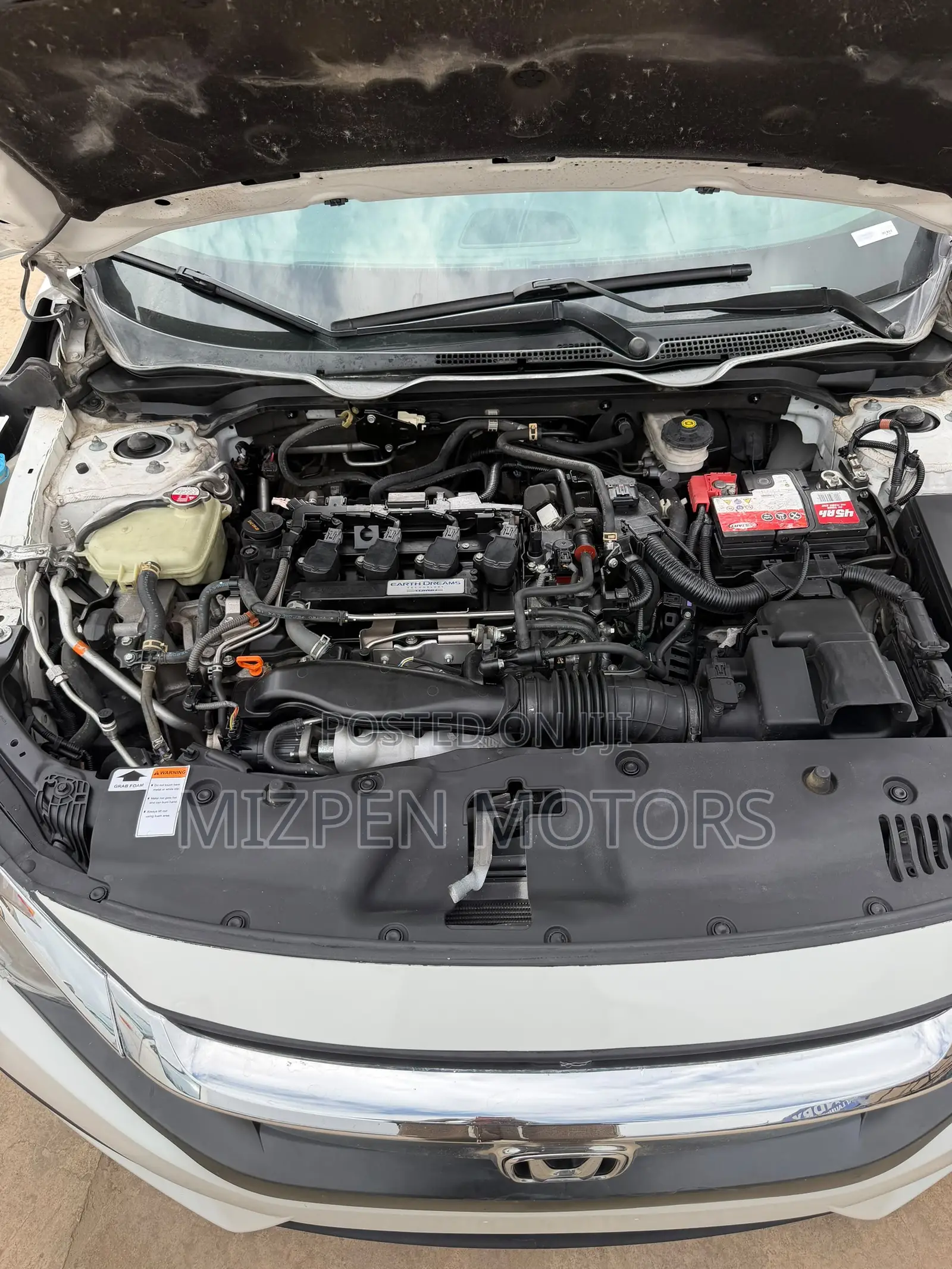 Honda Civic Touring 4dr Sedan (1.5L 4cyl) 2016 White