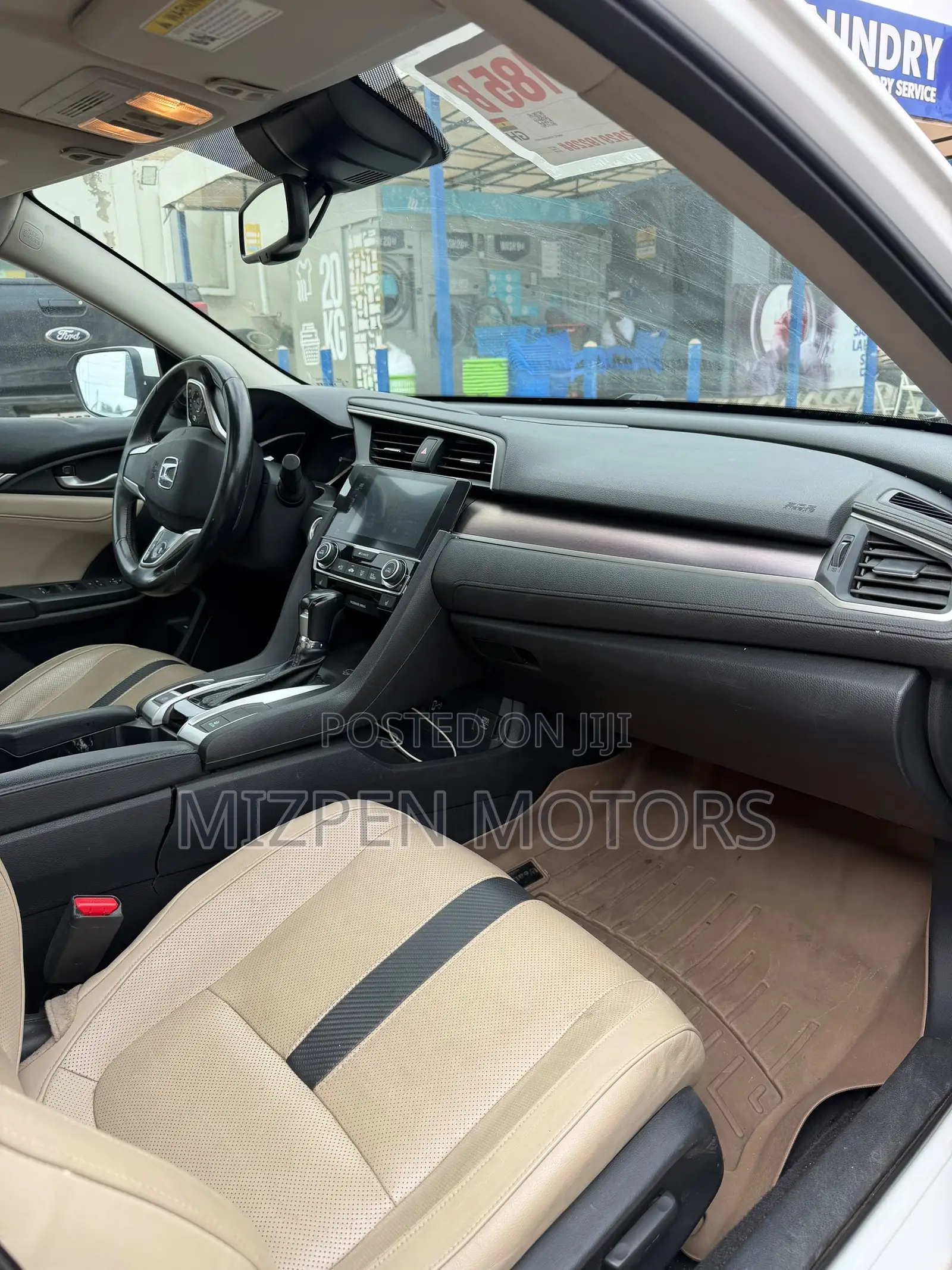 Honda Civic Touring 4dr Sedan (1.5L 4cyl) 2016 White