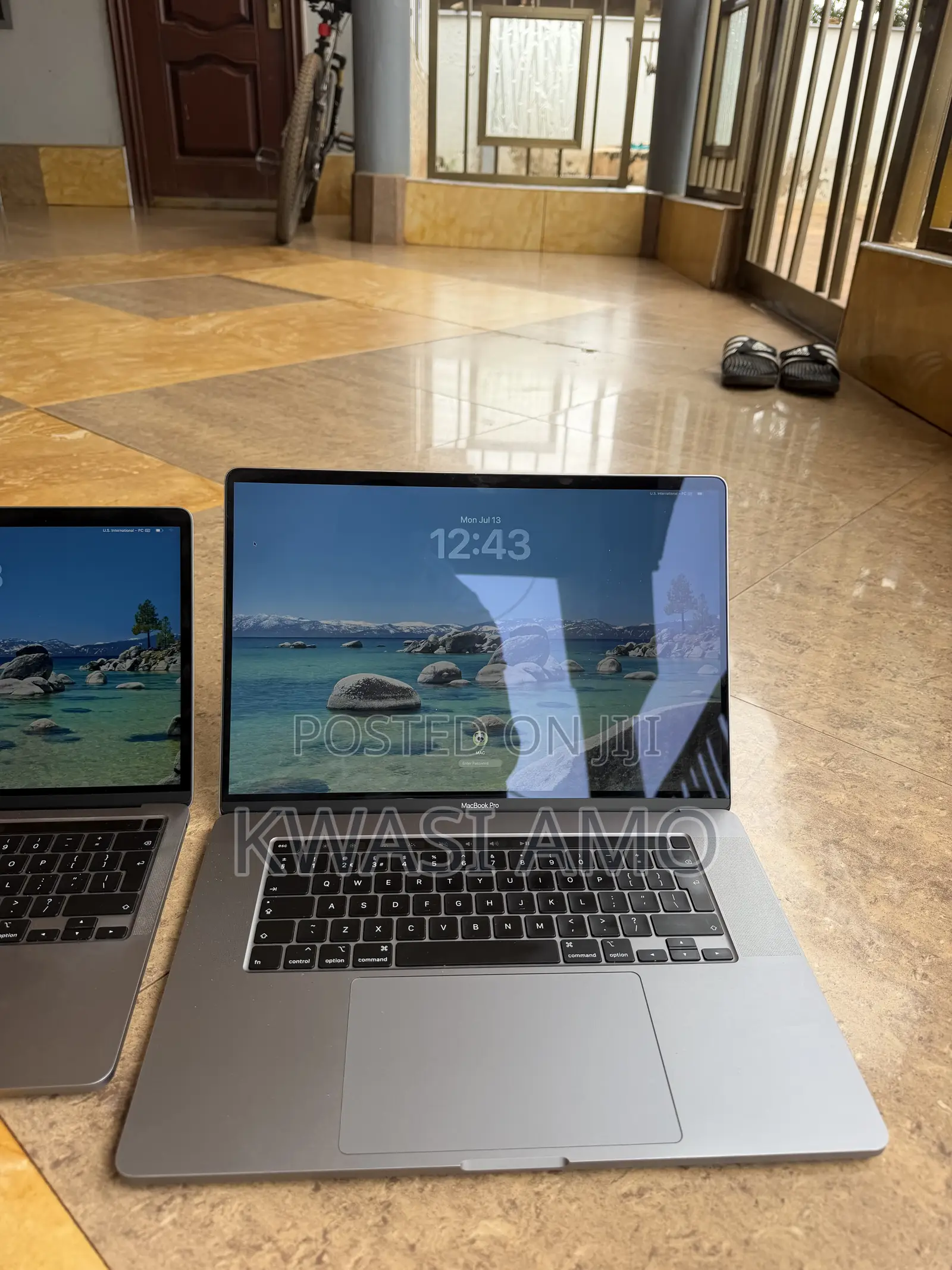 Laptop Apple MacBook Pro 2019 32GB Intel Core i9 SSHD (Hybrid) 1T
