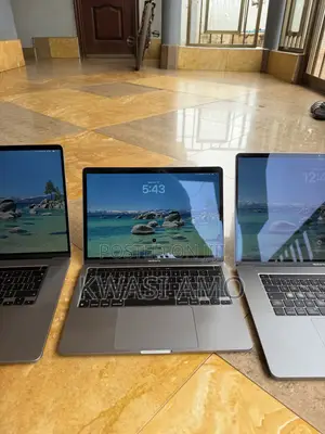 Laptop Apple MacBook Pro 2019 32GB Intel Core i9 SSHD (Hybrid) 1T