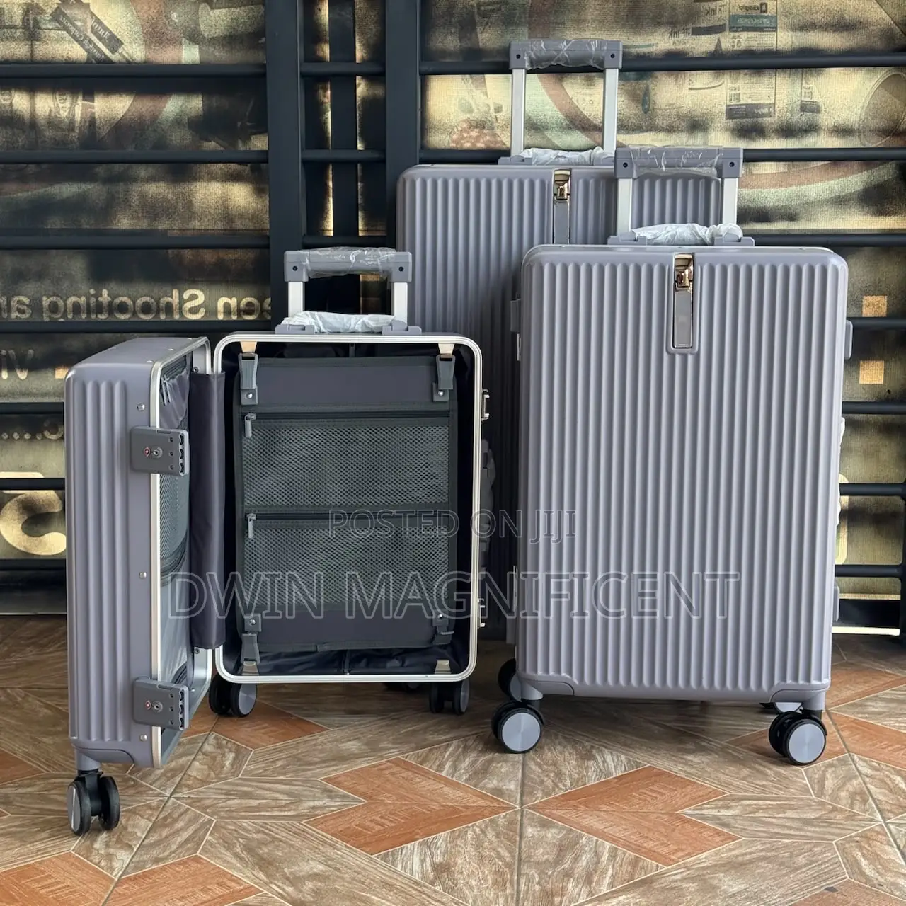 Full 3 Piece Suitcase Set With Charging Port