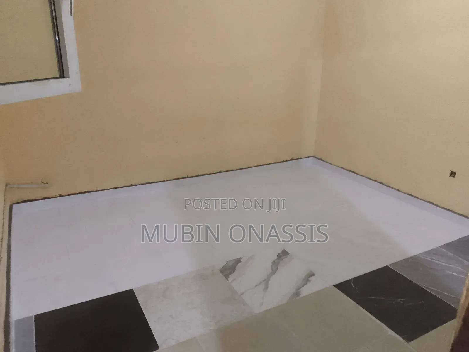 Mini Flat in Items Property, Housing Down for rent