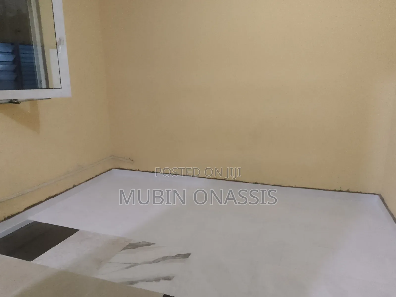 Mini Flat in Items Property, Housing Down for rent