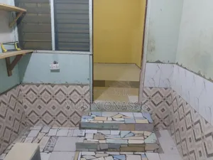 Mini Flat in Items Property, Housing Down for rent