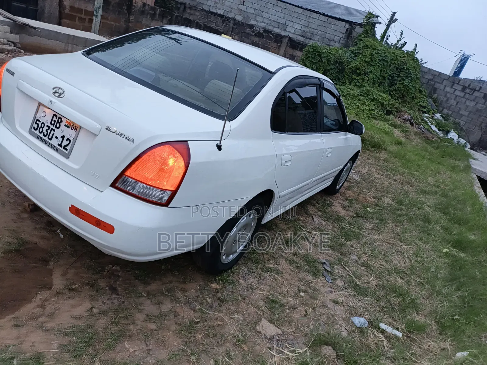 Hyundai Elantra 2003 White