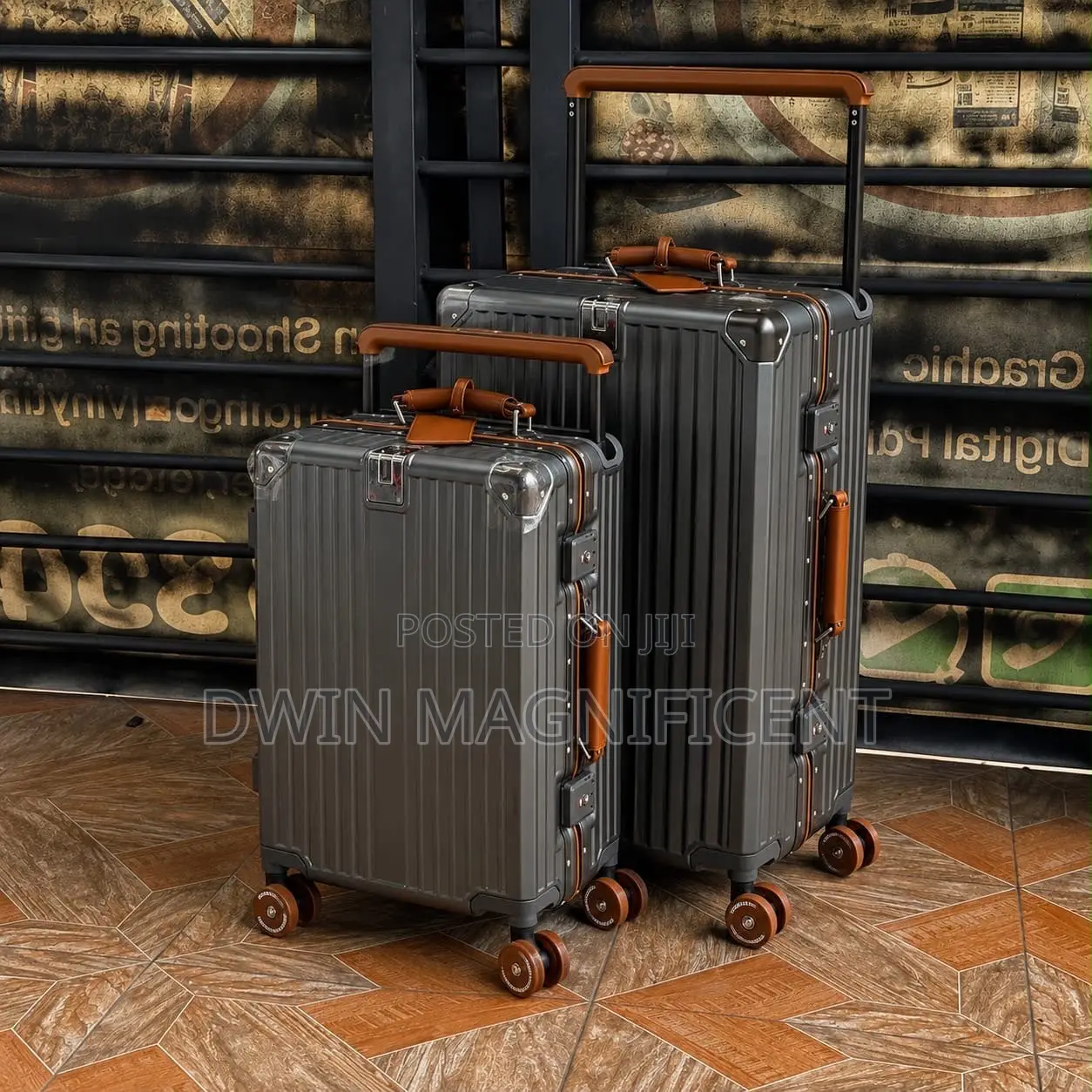 360 Degree Spinner Wheels, Security Locks and Cup Holder