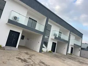3bdrm Duplex in Sefdard Properties, Pokuase for rent