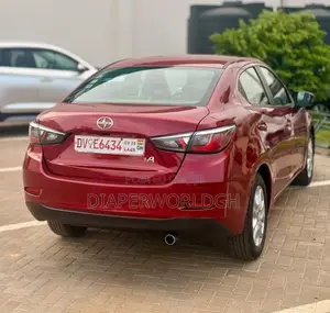 Toyota Yaris iA 1.5 FWD 2016 Red