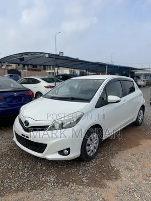 Toyota Vitz 2013 White