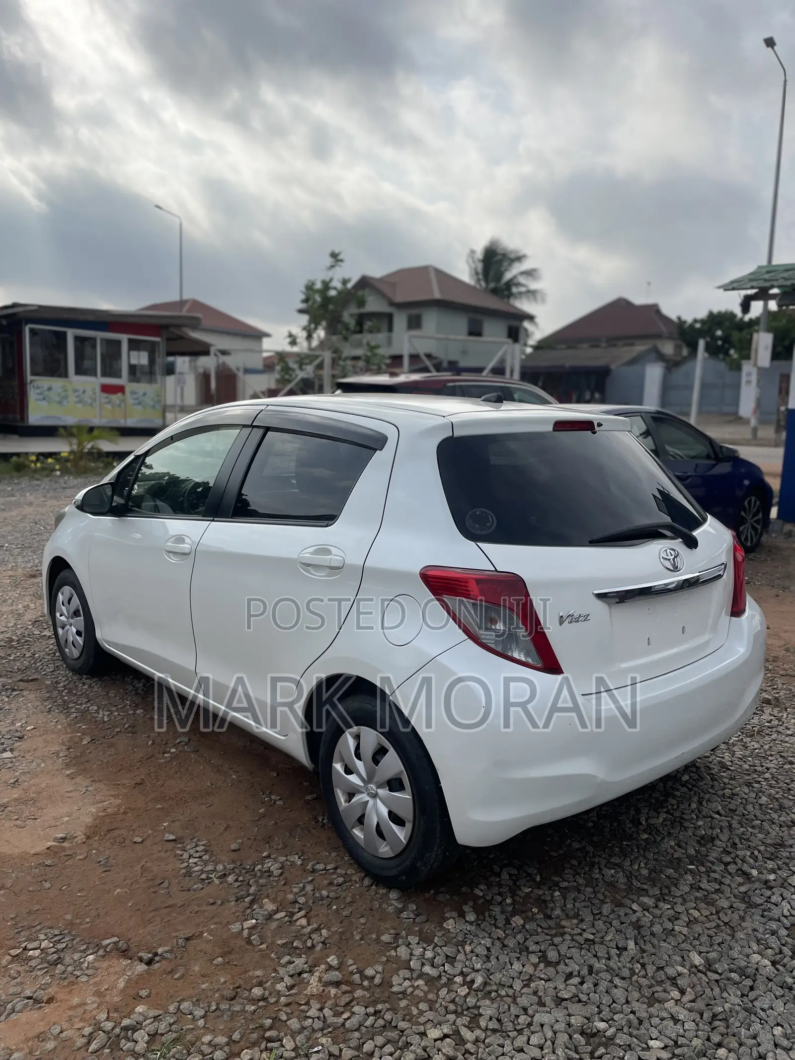Toyota Vitz 2013 White