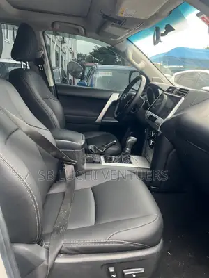 Toyota Land Cruiser 2019 White