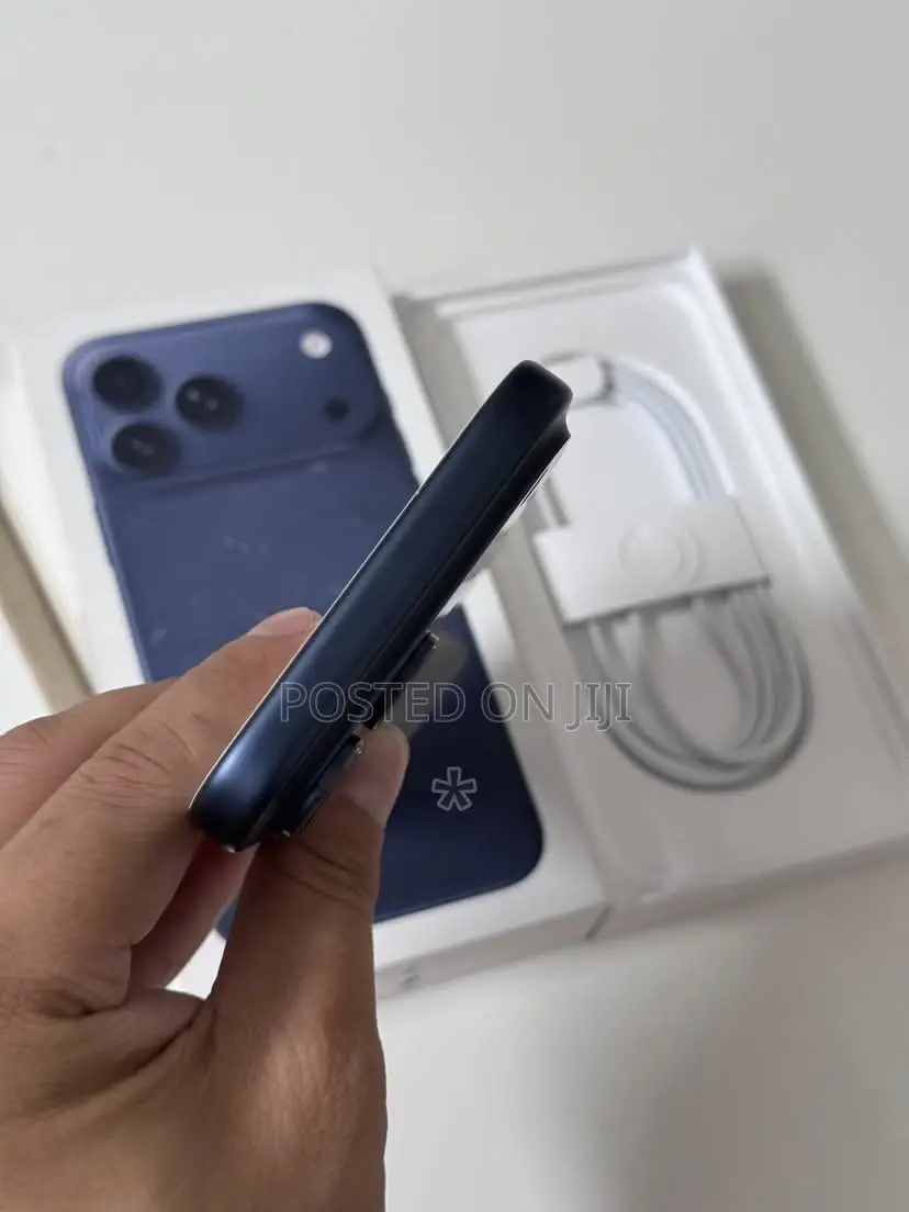 New Apple iPhone 17 Pro Max 512 GB Blue