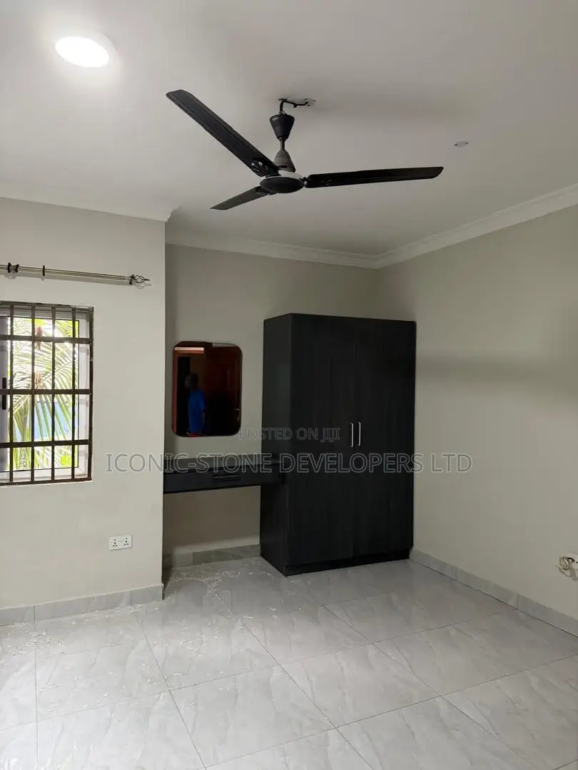 2bdrm Apartment in Ars, East Legon for rent