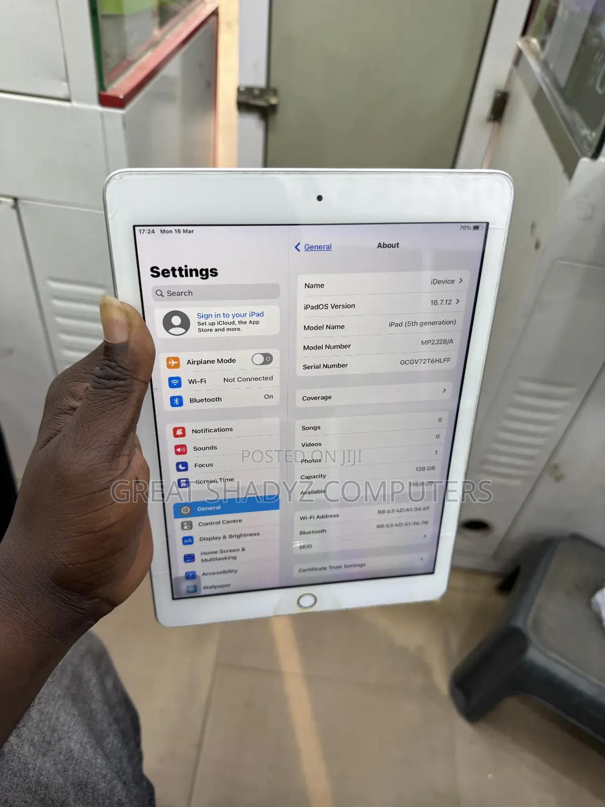 Apple iPad Wi-Fi 128 GB White
