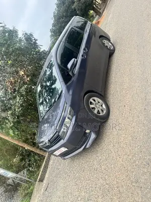 Toyota Voxy 2014 Gray