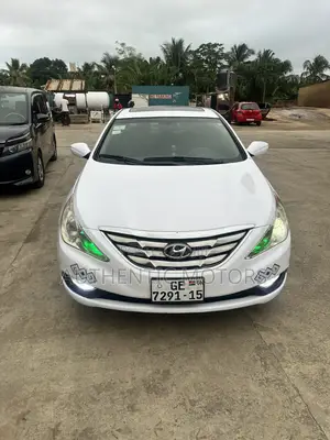 Hyundai Sonata 2013 White