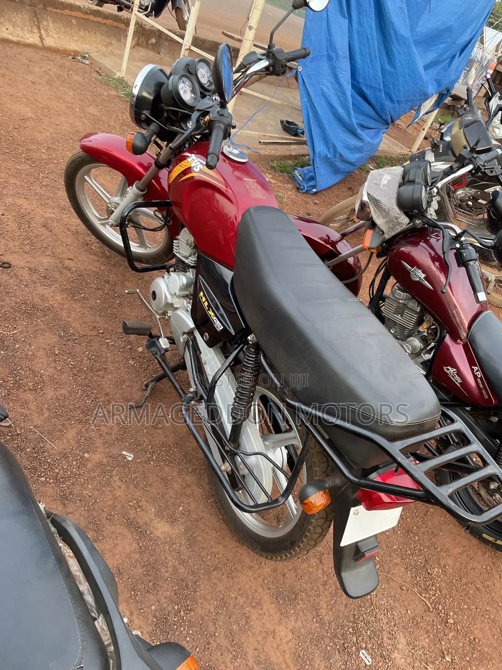 TVS HLX Plus ES 2025 Red