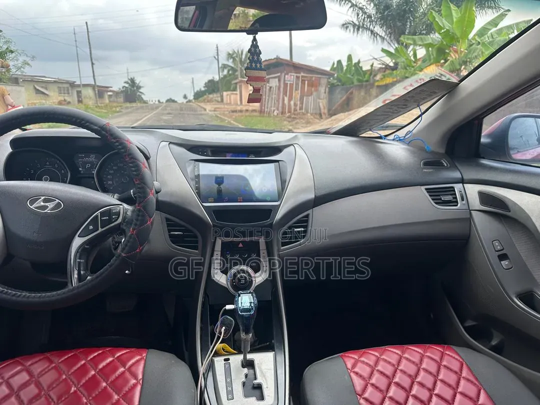 Hyundai Elantra 2013 Red