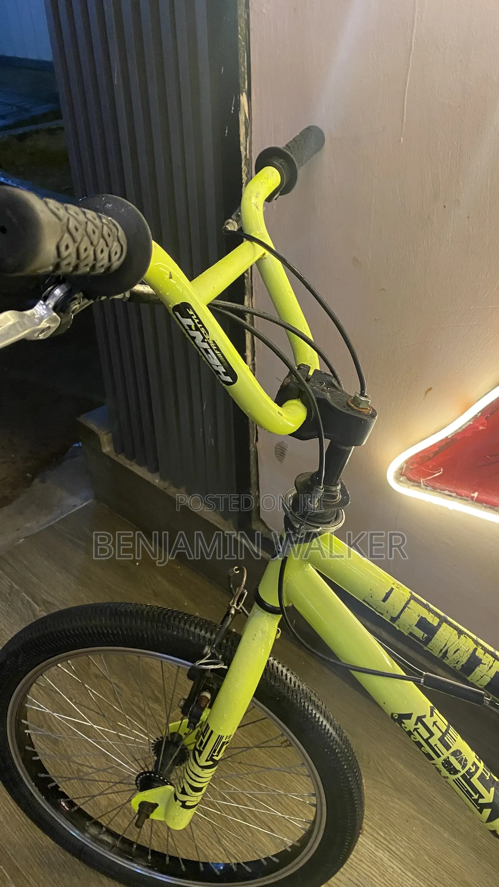 Mongoose Freestyle BMX Beast. 20” - U-Brakes-Gyro,street Park Riding.