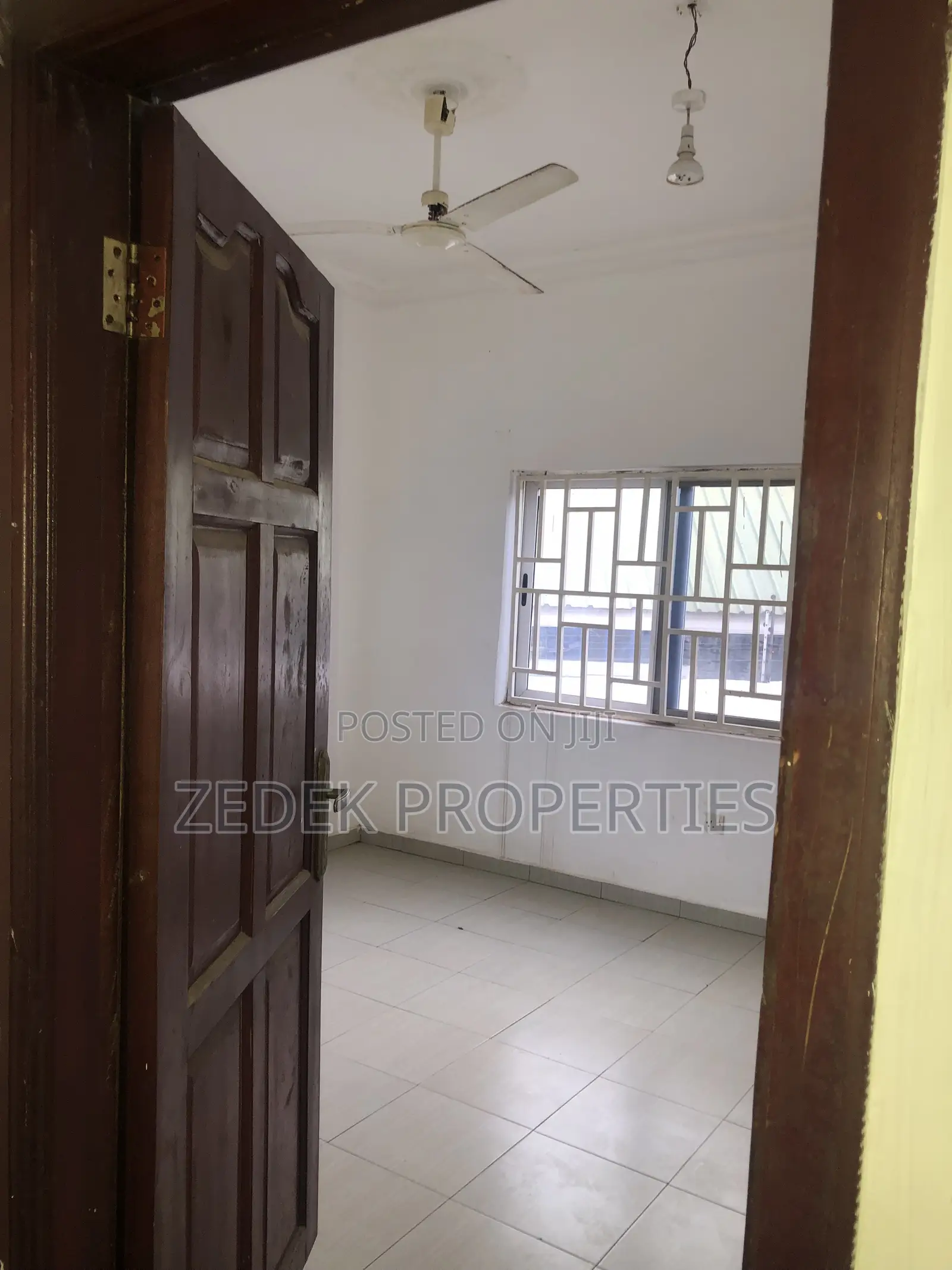3bdrm House in Kwabenya Acp Road, Ashomang Estate for rent