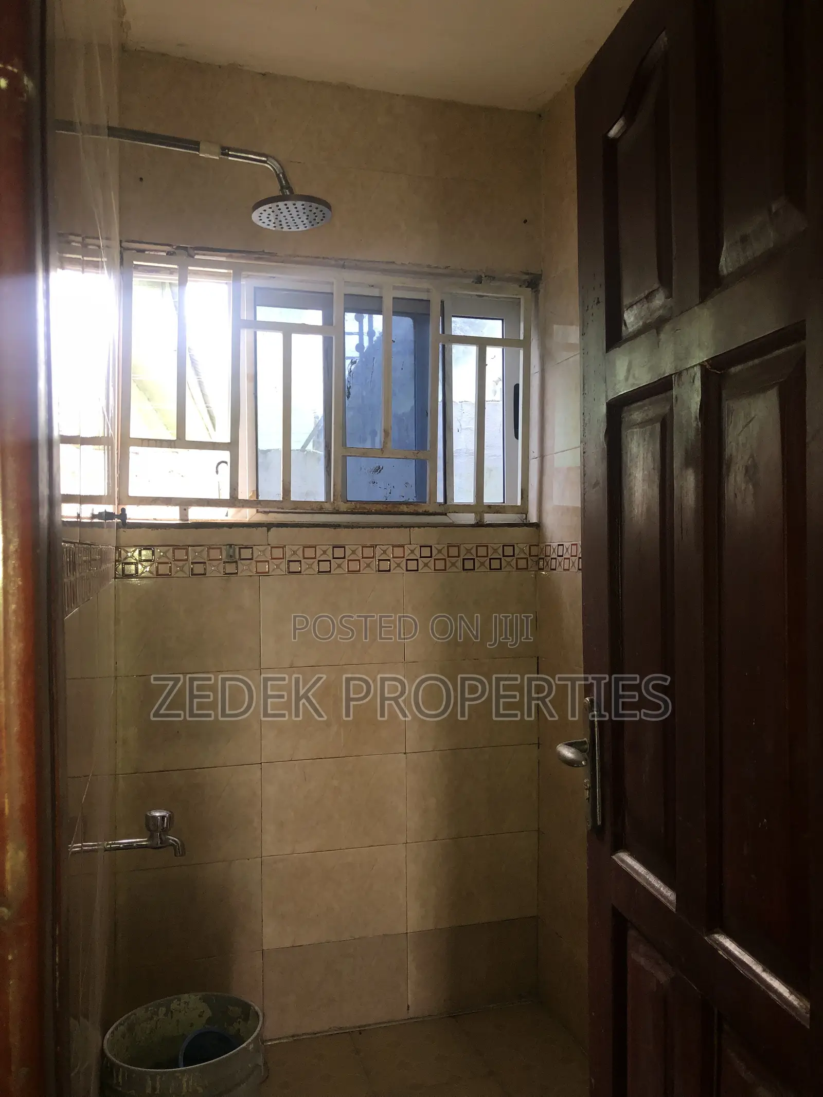 3bdrm House in Kwabenya Acp Road, Ashomang Estate for rent
