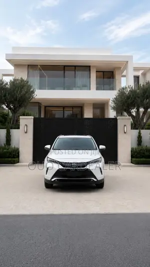 Toyota Harrier 2022 White