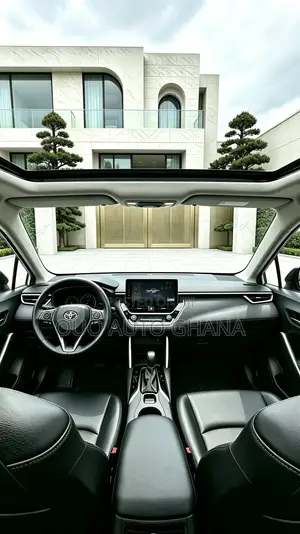 Toyota Corolla Cross 2025 White