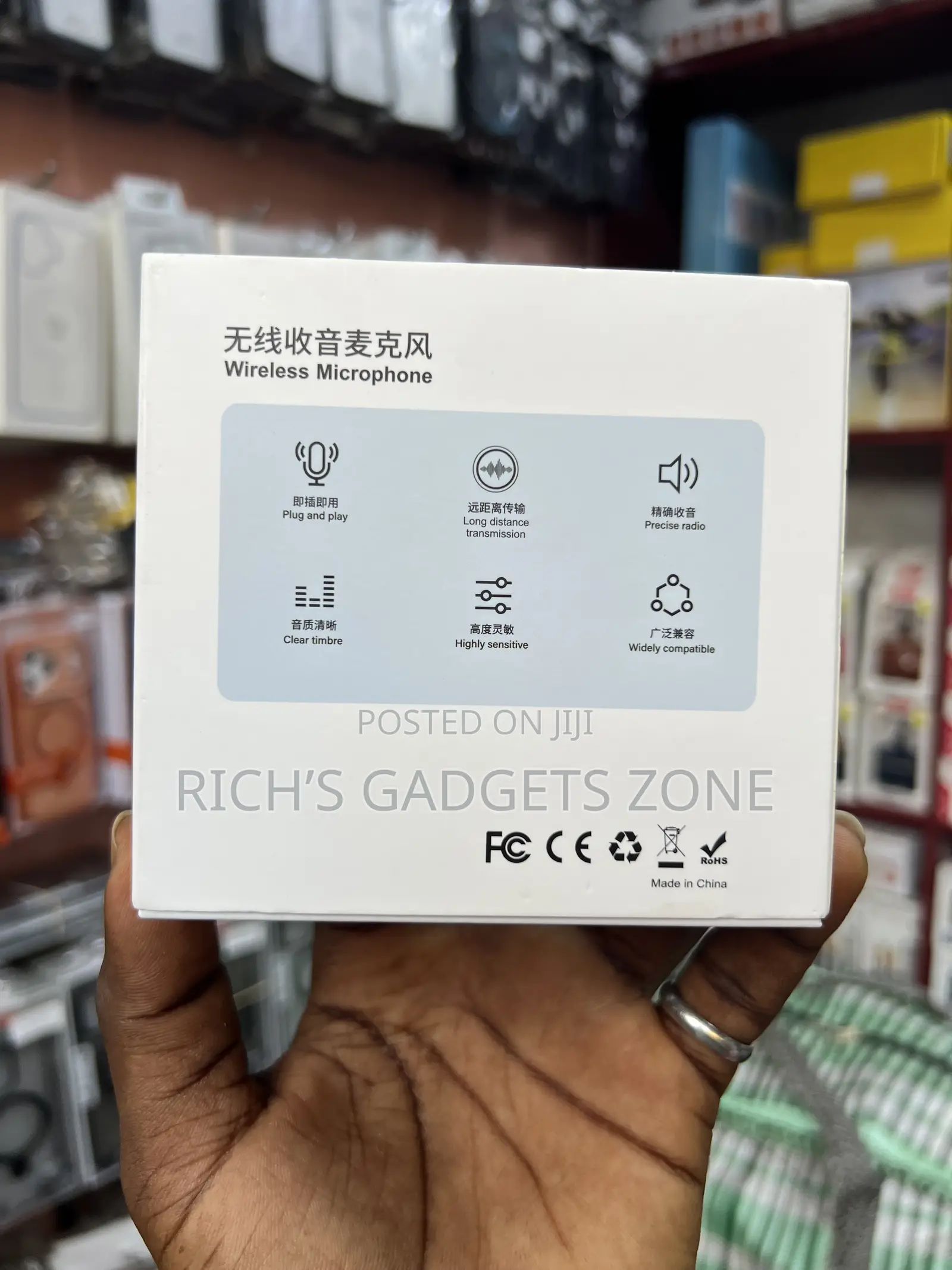 Professional 2.4G Wireless Microphone – Crystal Clear Audio!