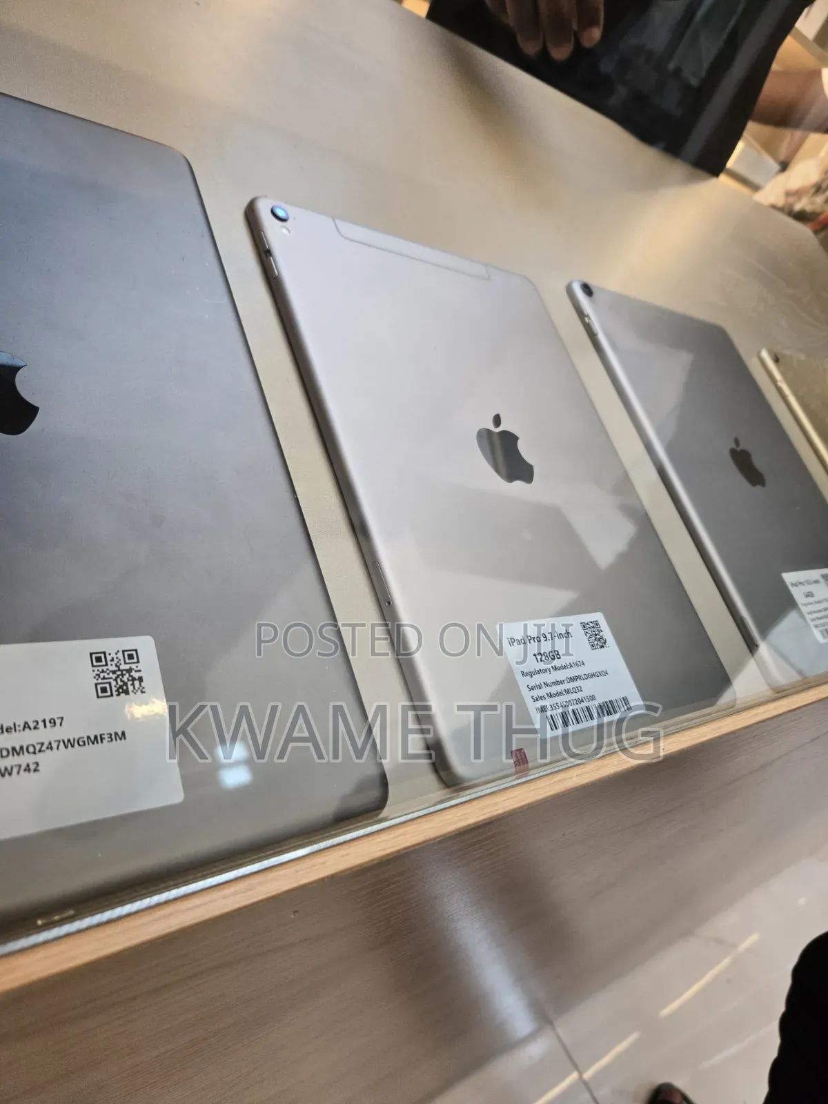 New Apple iPad Pro 9.7 (2016) 128 GB