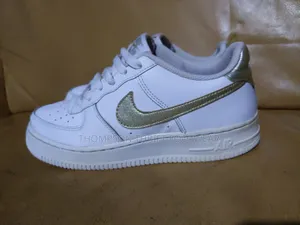 Affordable Thrift Sneakers From Kanta((Original))