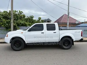 Nissan Hardbody 2020 White