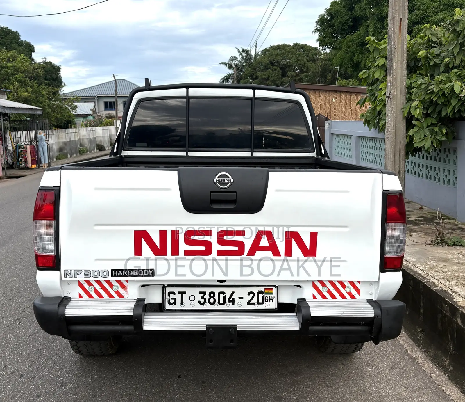 Nissan Hardbody 2020 White
