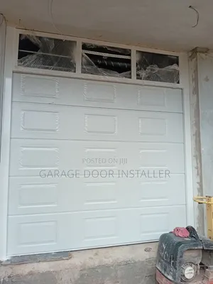 Automatic Garage Door With Fanlight and Remote Control