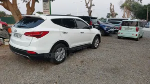Rent a Car- Hyundai Santa Fe