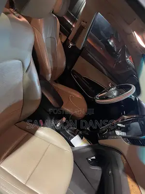 Hyundai Santa Fe Limited 4dr SUV (3.3L 6cyl 6A) 2015 Gold