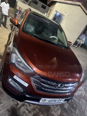 Hyundai Santa Fe Limited 4dr SUV (3.3L 6cyl 6A) 2015 Gold