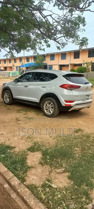 Hyundai Tucson Eco FWD 2017 White