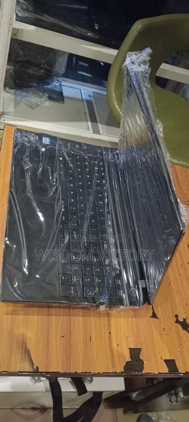New Laptop Toshiba Satellite BE45 6GB Intel Core i5 HDD 320GB