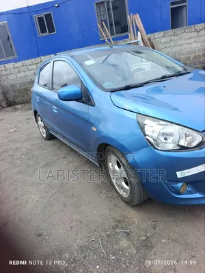 Mitsubishi Spacestar 2013 Blue