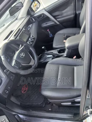 Toyota RAV4 2017 Gray