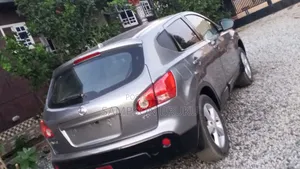 Nissan 100 2008 Gray