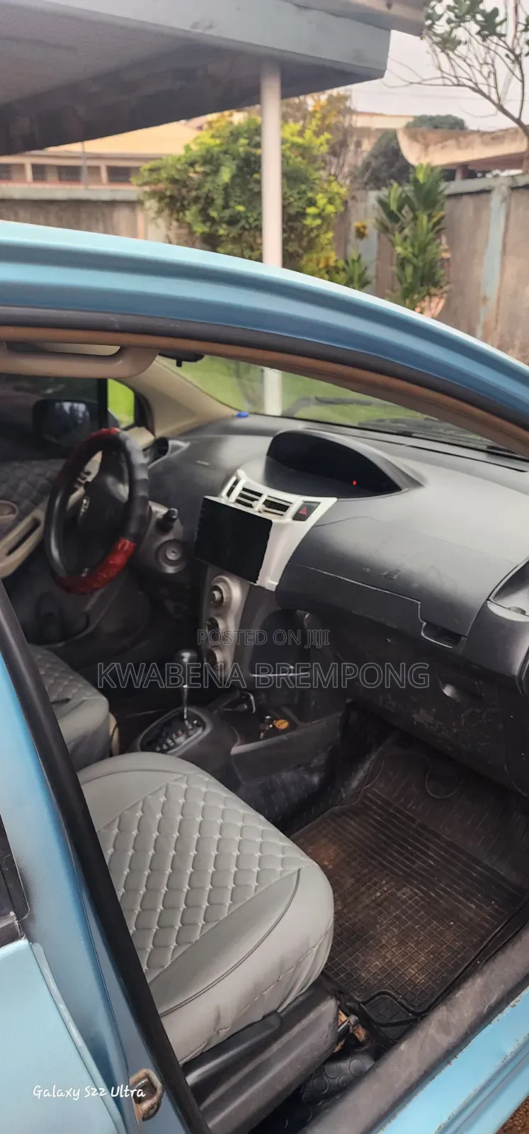 Toyota Vitz 1.3 FWD 5dr 2010 Blue