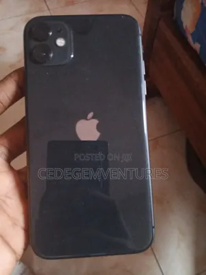 New Apple iPhone 11 128 GB Black