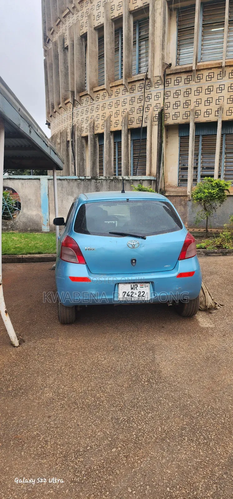 Toyota Vitz 1.3 FWD 5dr 2010 Blue