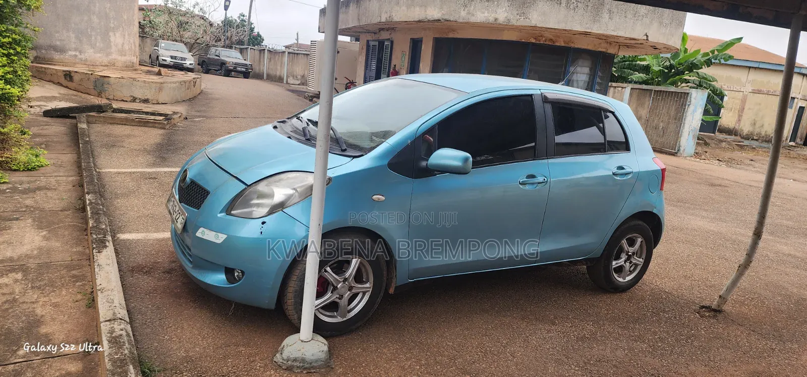 Toyota Vitz 1.3 FWD 5dr 2010 Blue